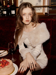 LIP SERVICE(リップサービス) |ファーオフショルボタンニットワンピース