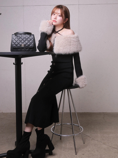 LIP SERVICE(リップサービス) |ファーオフショルボタンニットワンピース