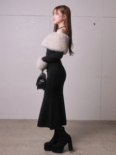 LIP SERVICE(リップサービス) |ファーオフショルボタンニットワンピース