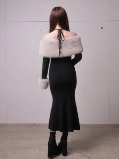 LIP SERVICE(リップサービス) |ファーオフショルボタンニットワンピース