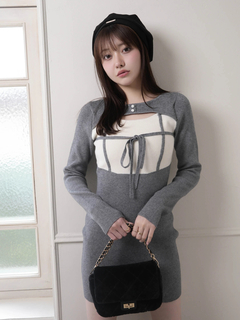 LIP SERVICE(リップサービス) |デコルテオープンバイカラーリボンニットワンピース