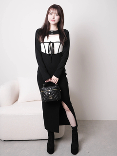 LIP SERVICE(リップサービス) |デコルテオープンバイカラーリボンニットワンピース