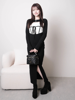 LIP SERVICE(リップサービス) |デコルテオープンバイカラーリボンニットワンピース