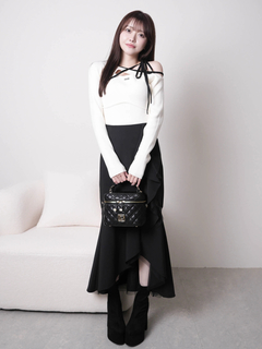 LIP SERVICE(リップサービス) |アシメオフショルストラップニット