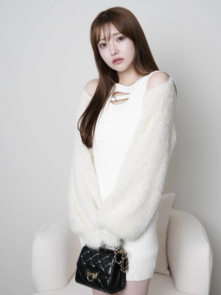 LIP SERVICE（リップサービス）｜ デコルテオープンドッキングニット