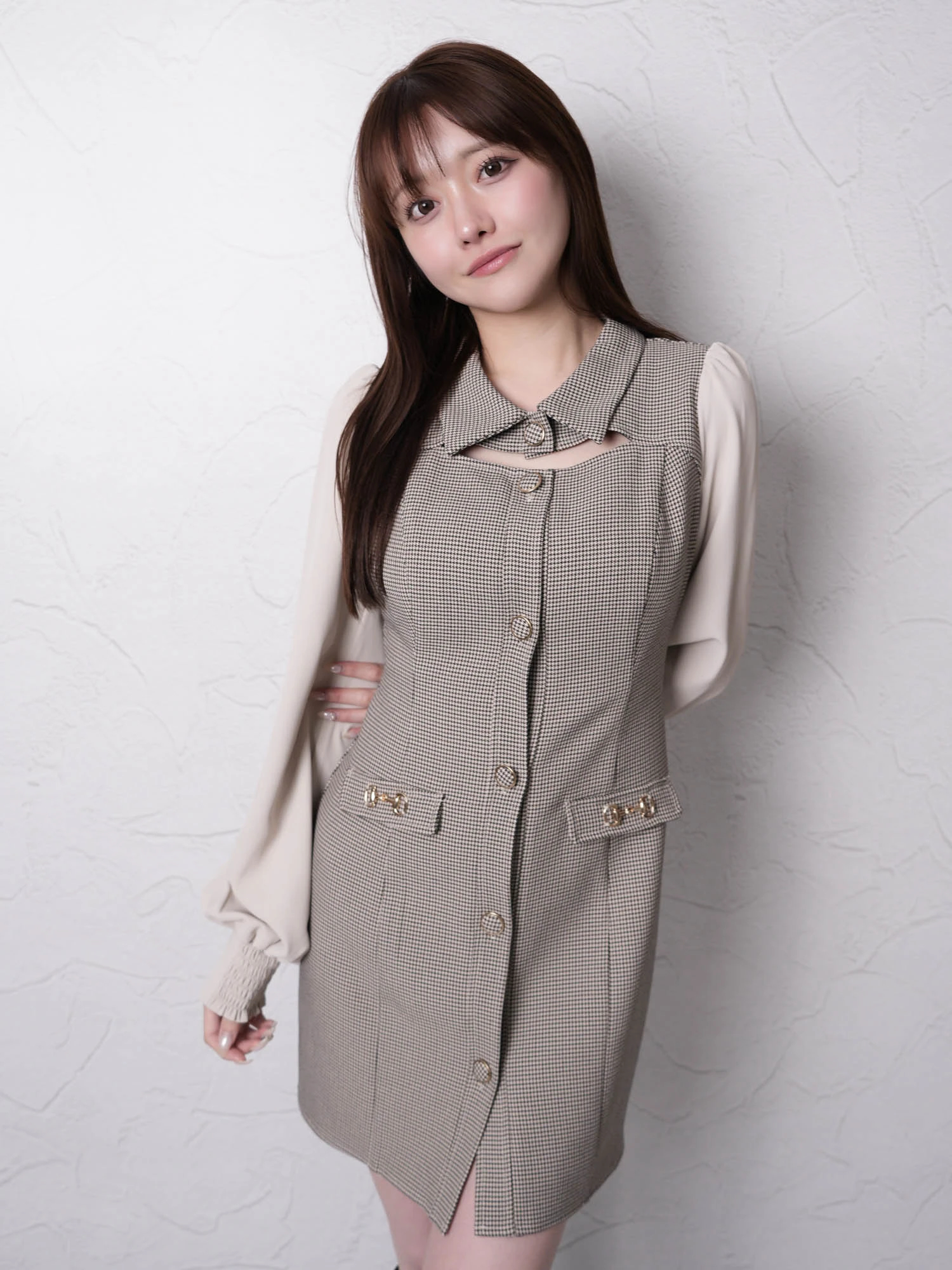 LIP SERVICE（リップサービス）｜ デコルテオープンクラシカル