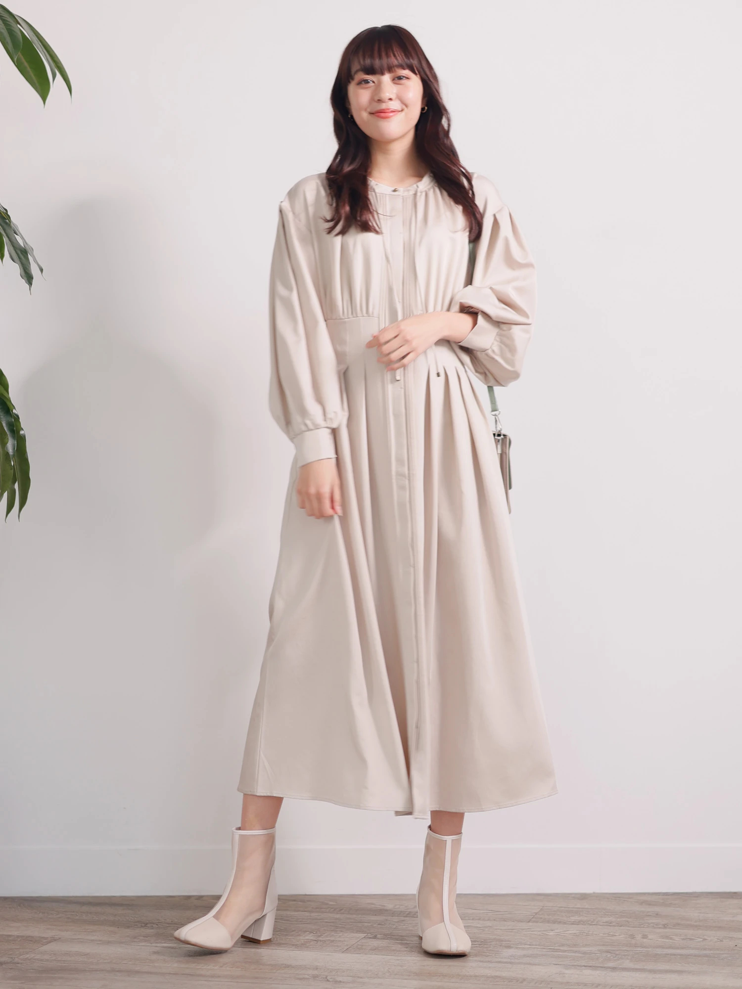 LADYMADE（レディメイド）｜ ボリュームスリーブウエストタックシャツ