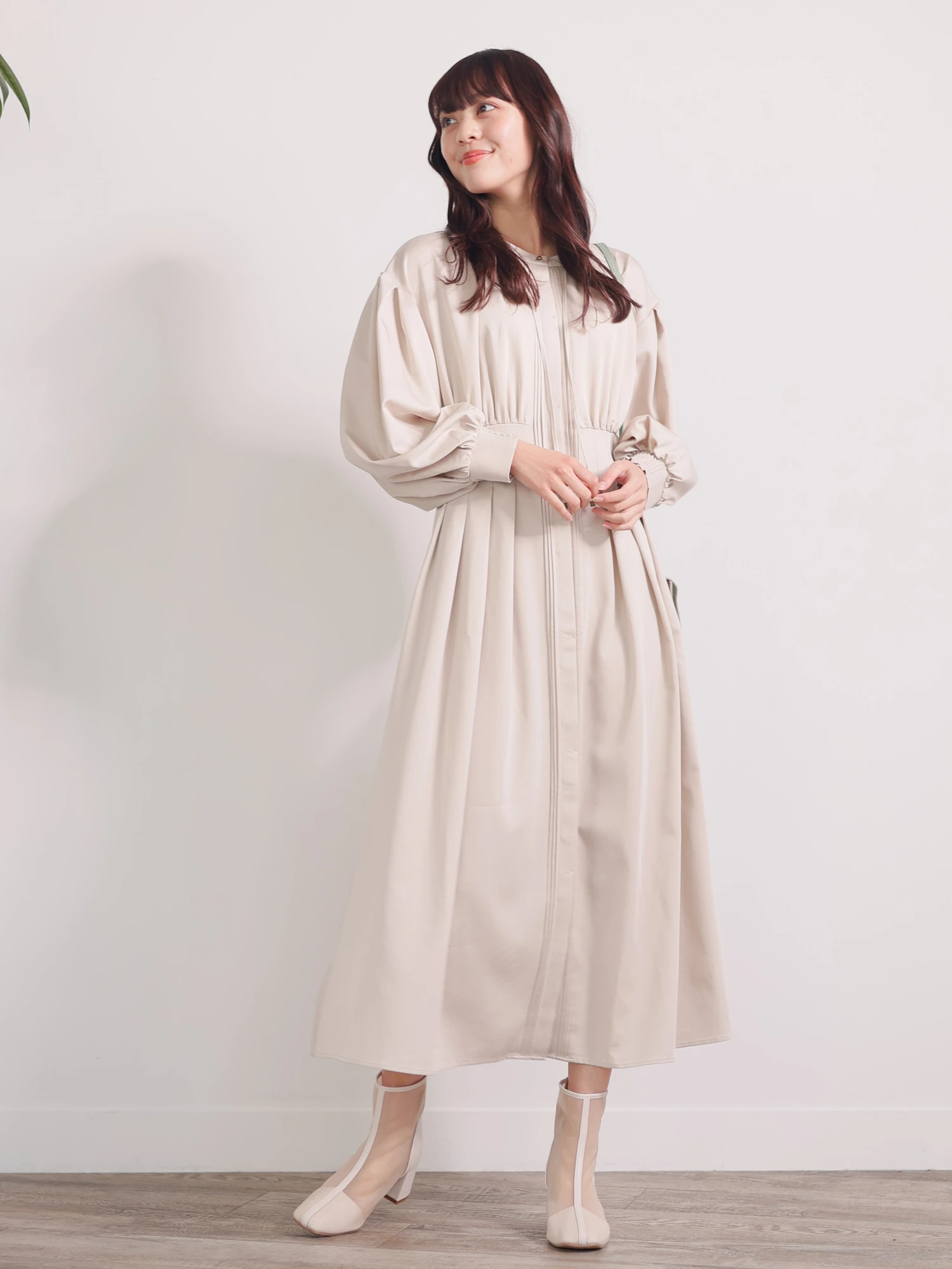 LADYMADE（レディメイド）｜ ボリュームスリーブウエストタックシャツ