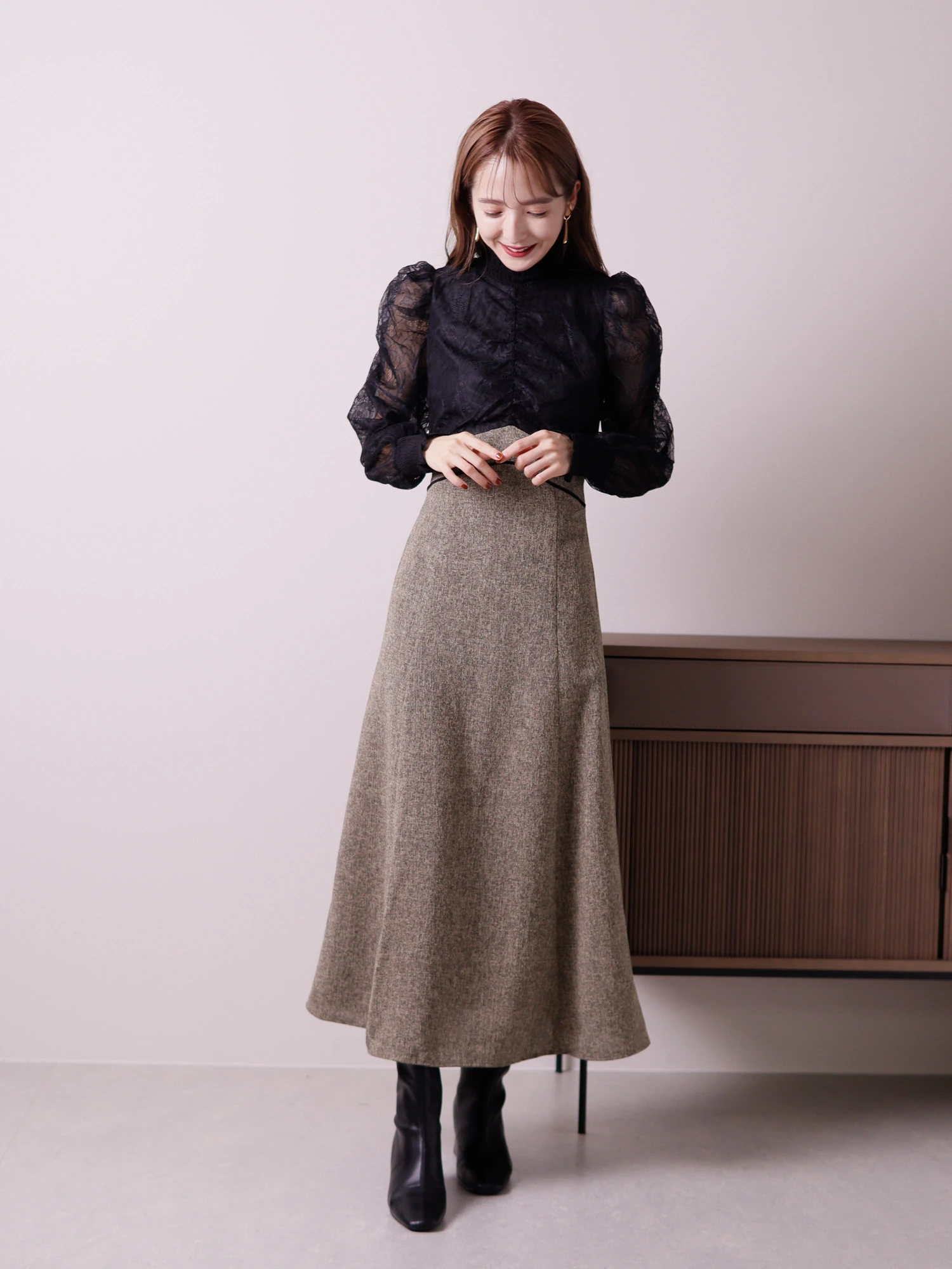 LADYMADE（レディメイド）｜ フロントギャザーレースドッキングドレス 