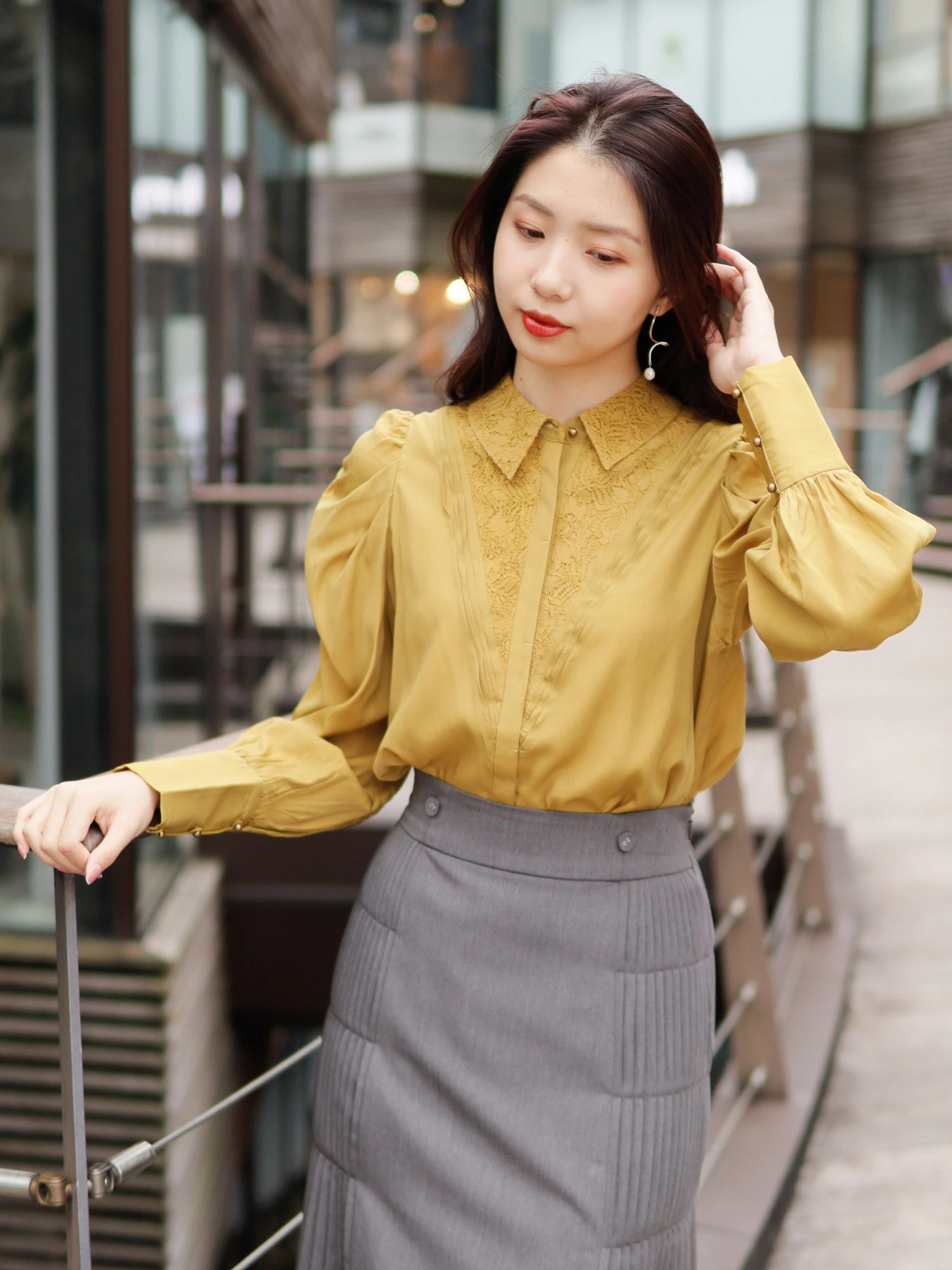 LADY MADE - ギャザリングパワショルブラウスの通販 by shop