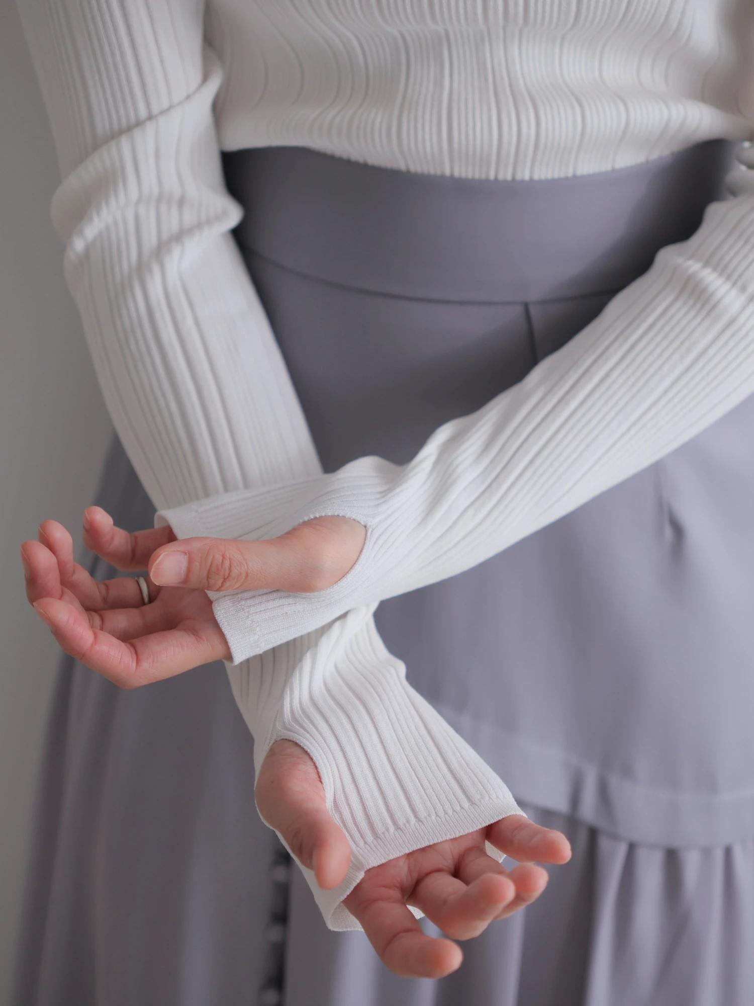 LADYMADE（レディメイド）｜ スリットショルダー2WAYリブニット