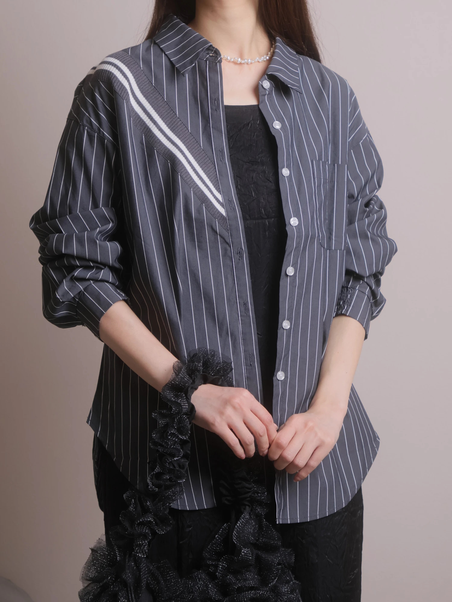 LADYMADE（レディメイド）｜ アシメリブライン切替シャツ アイテムの