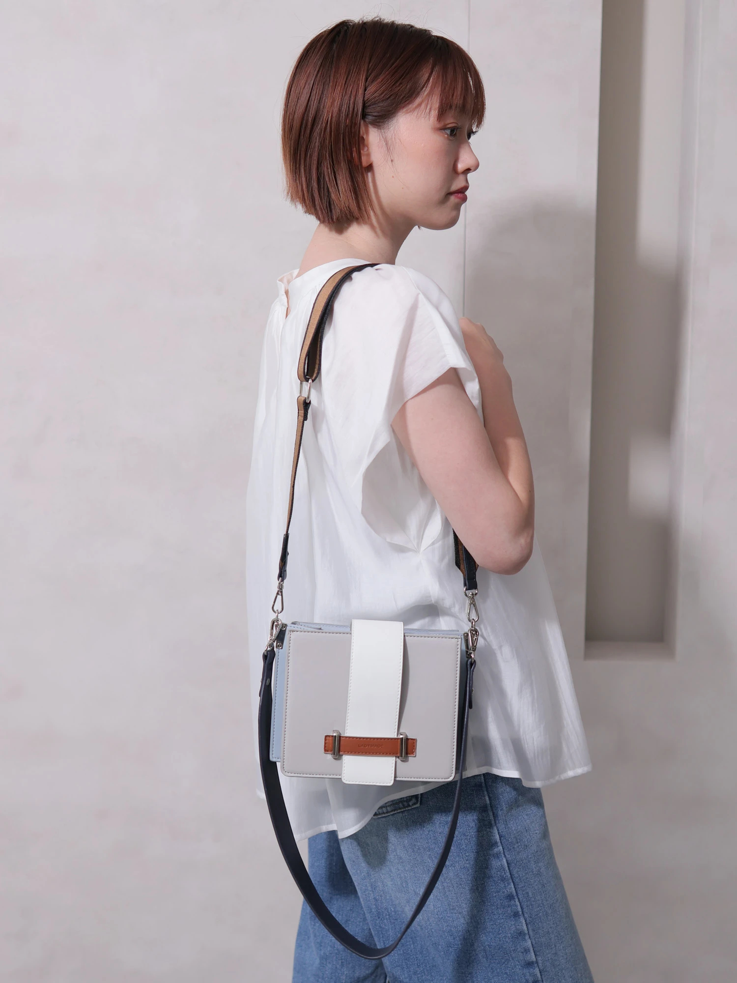LADYMADE（レディメイド）｜ 2WAYベルトスクエアショルダー