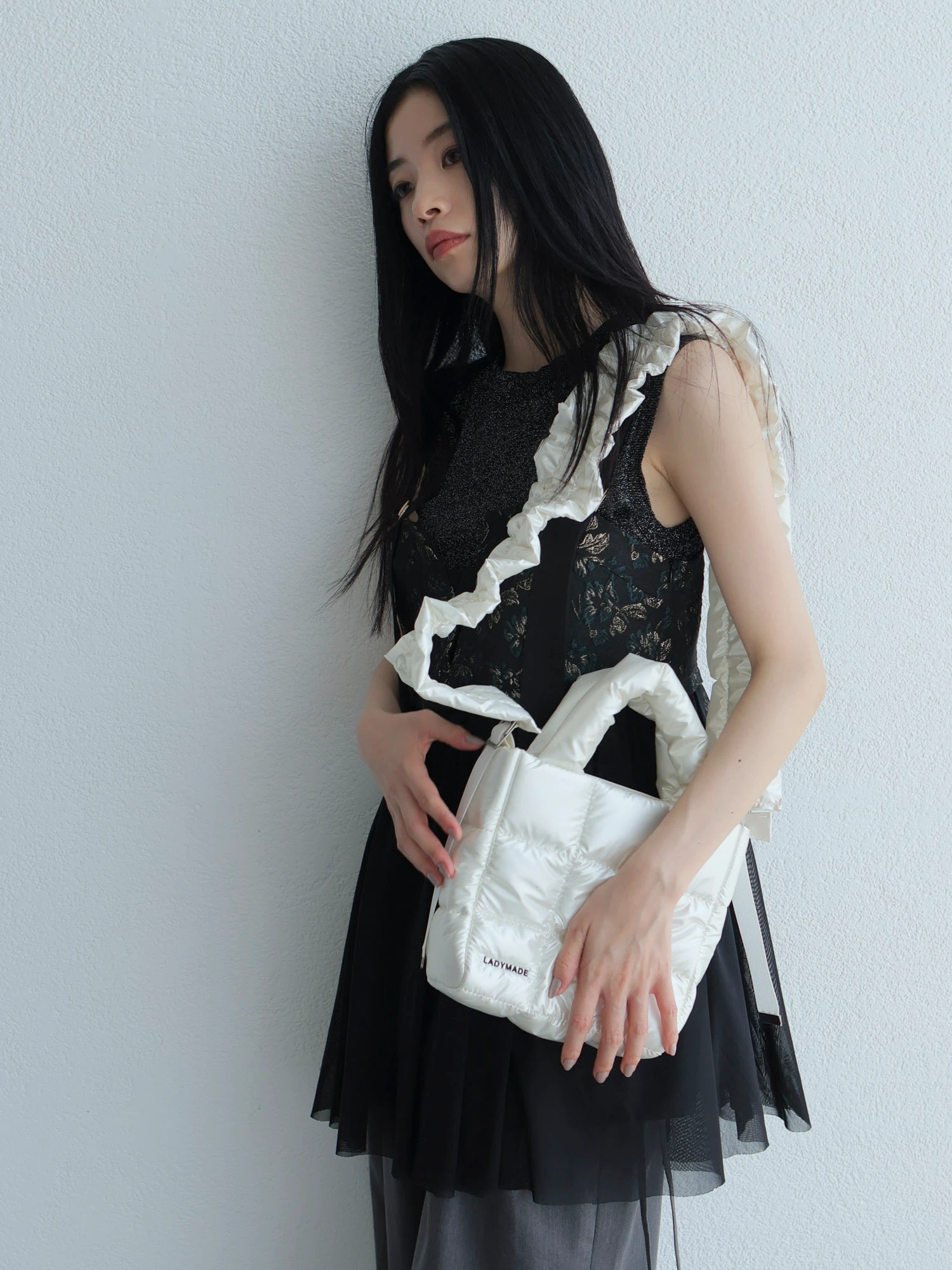 LADYMADE（レディメイド）｜ パデッドミニフリルショルダーバッグ