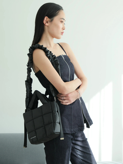 LADYMADE(レディメイド) |パデッドミニフリルショルダーバッグ