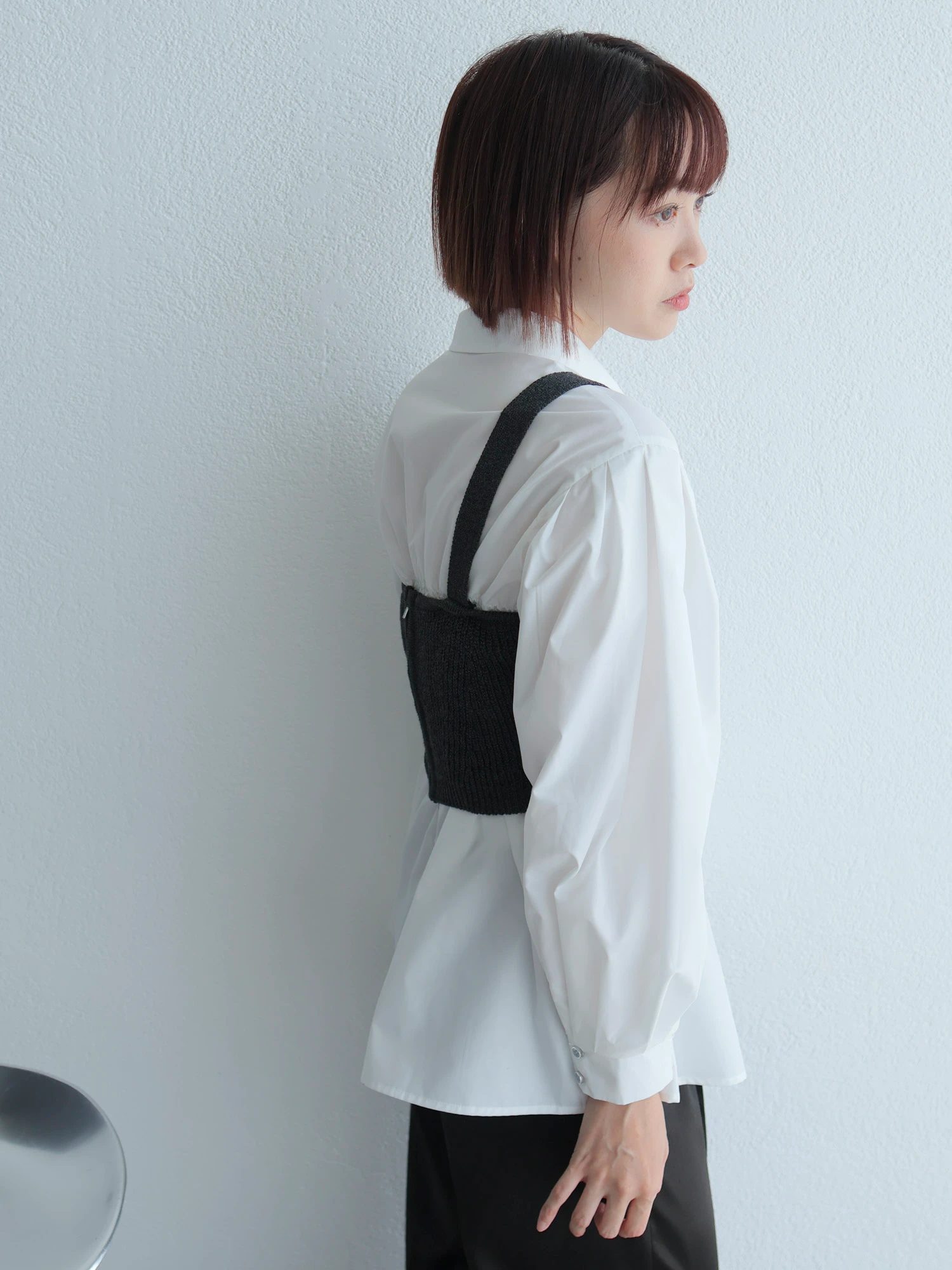 LADYMADE（レディメイド）｜ シャーリングシャツ×ニットビスチェ