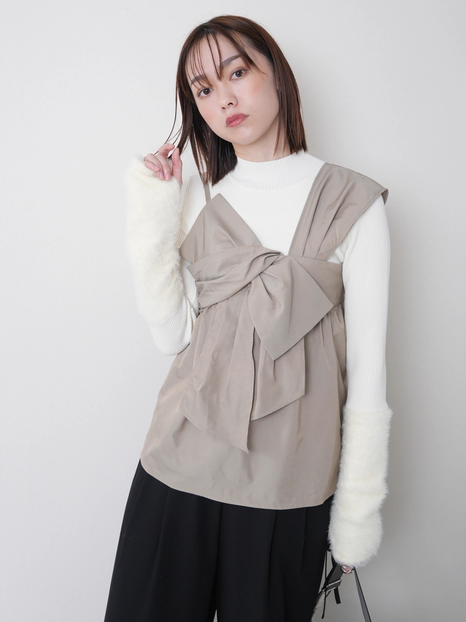 LADYMADE（レディメイド）｜ フェザースリーブニット×リボンキャミSET