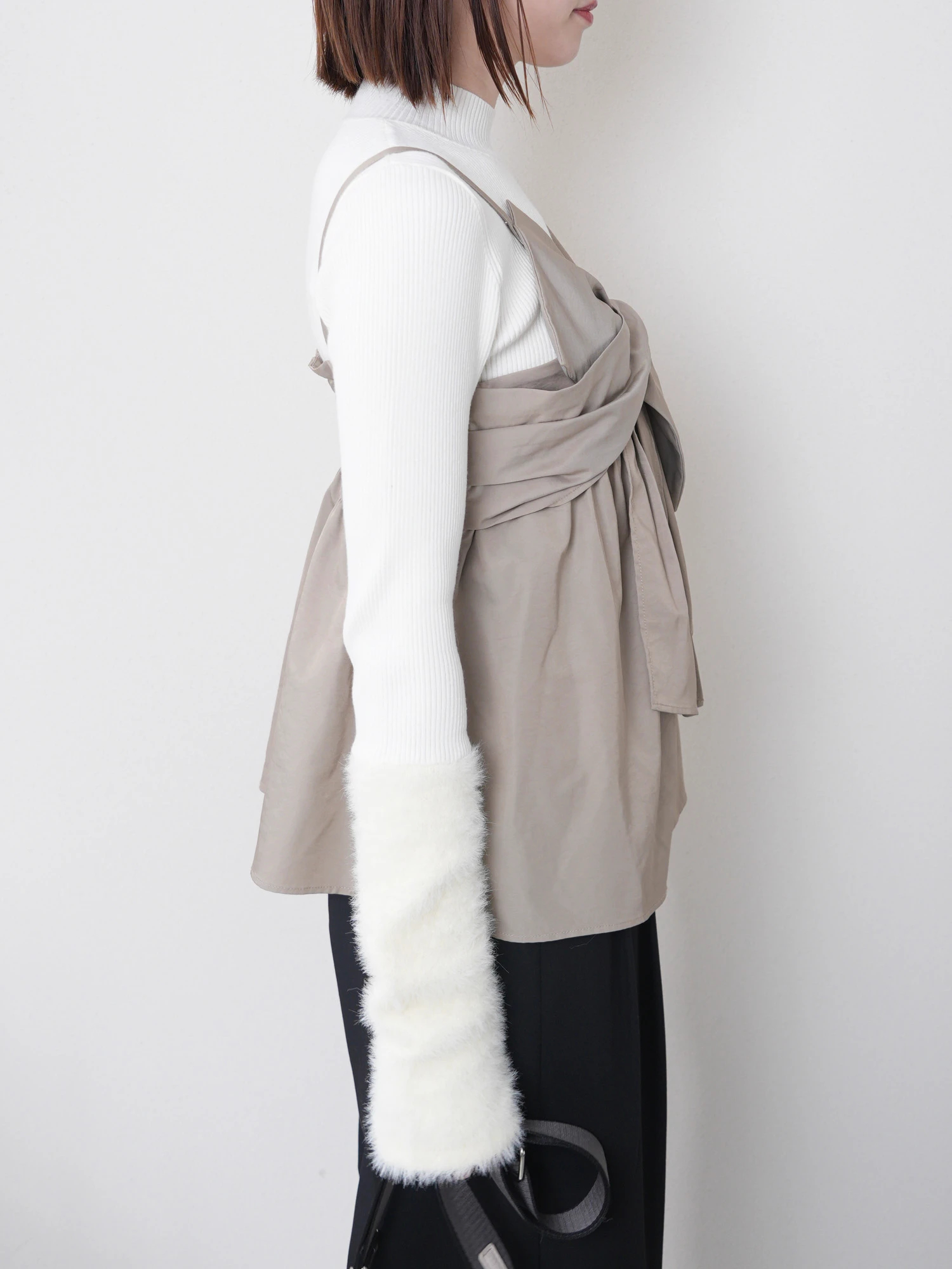 LADYMADE（レディメイド）｜ フェザースリーブニット×リボンキャミSET