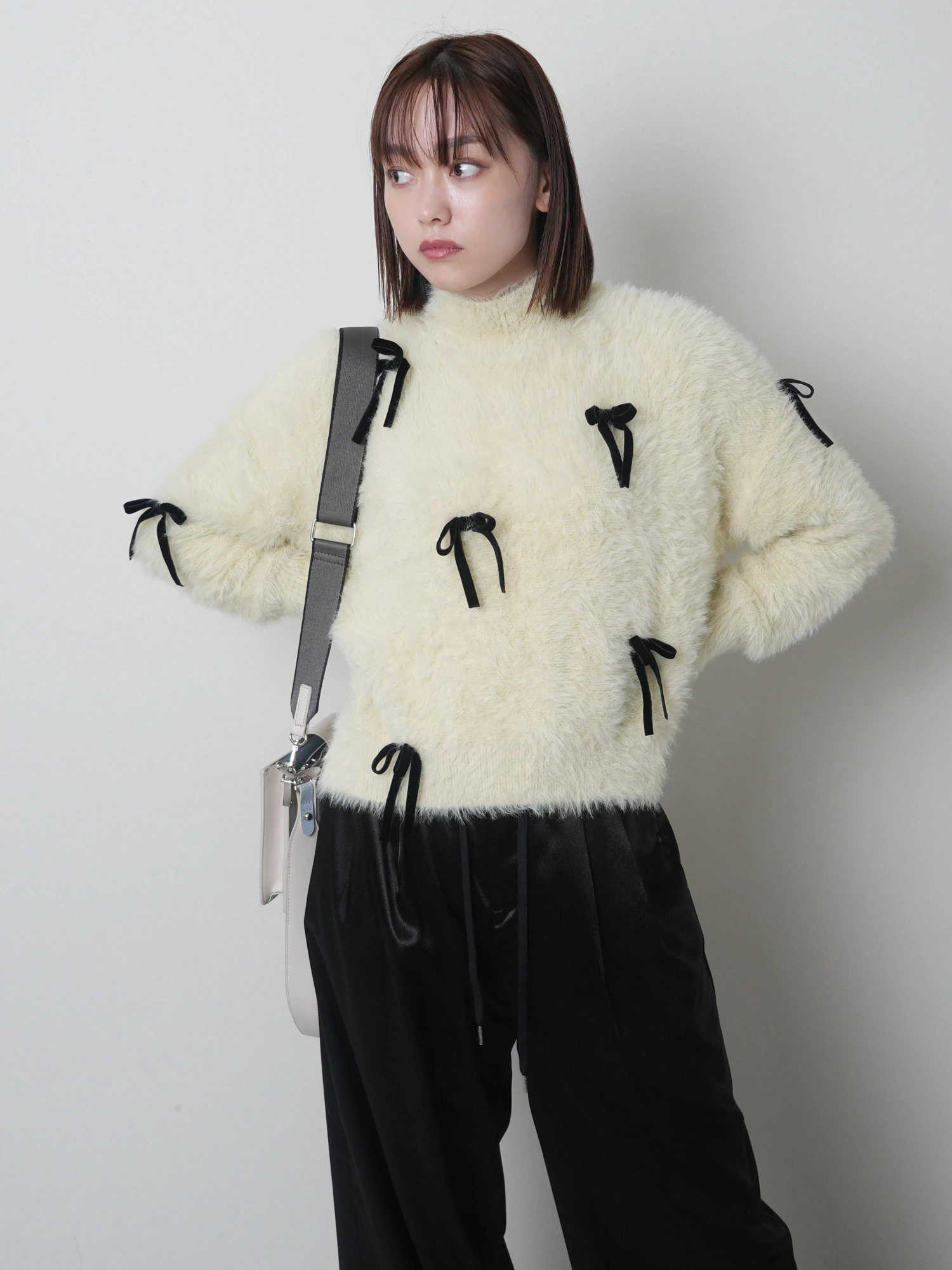 LADYMADE（レディメイド）｜ ベロアリボンフェザーニット アイテムの