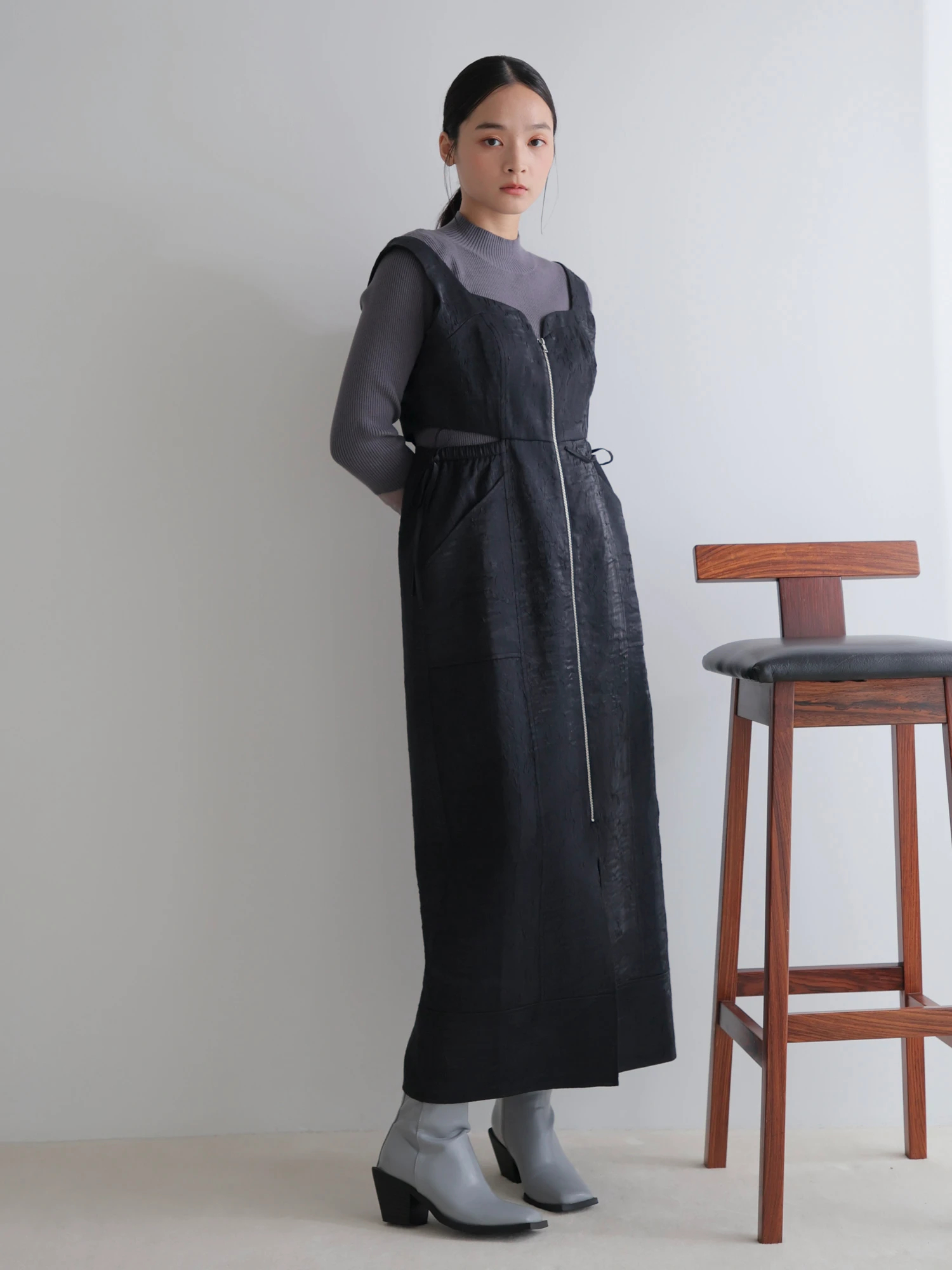LADYMADE（レディメイド）｜ フロントジップサイドリボンジャンスカ