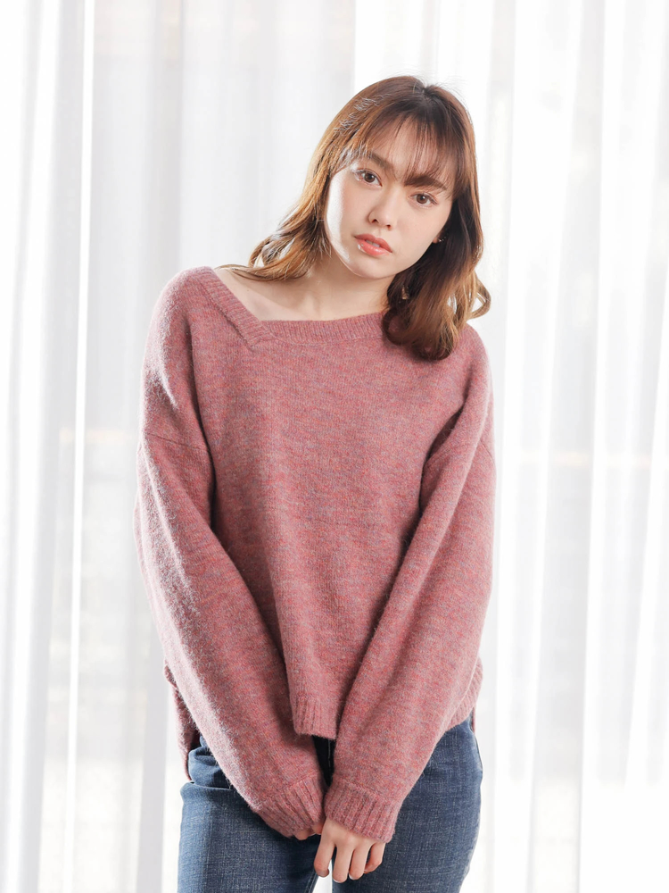 Roine'(ロイン) |Alpaca mix Asymmetry KNIT