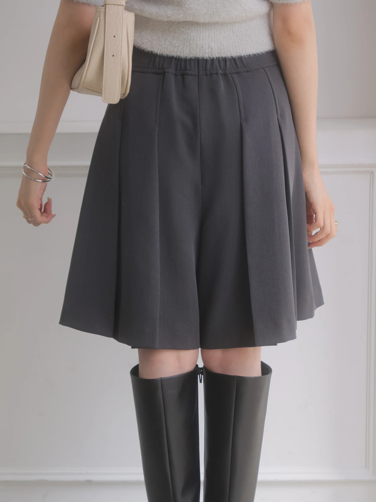 NOELA（ノエラ）｜ プリーツショートパンツ アイテムの詳細